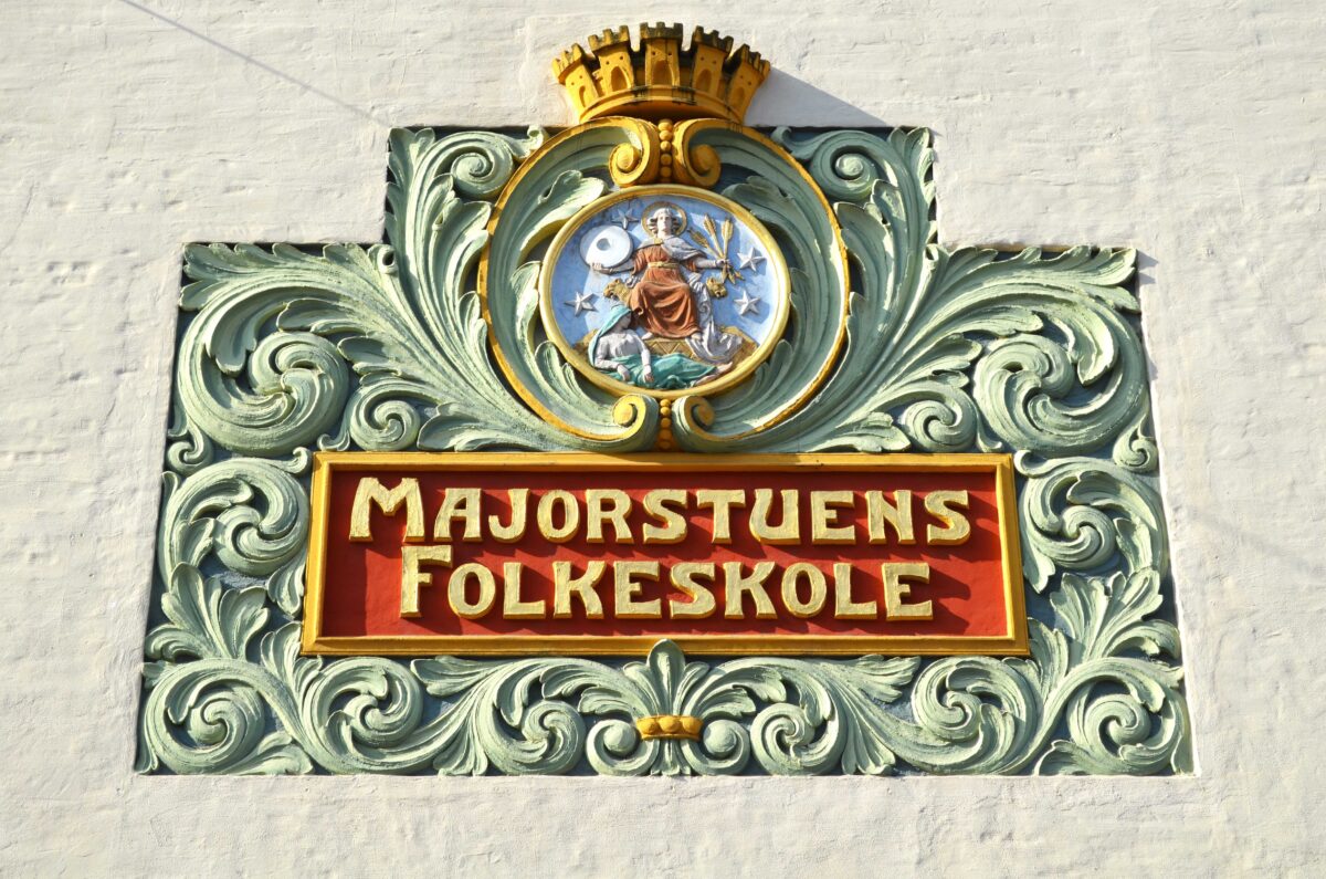 Dekor fra Majorstuen skole/ Bogstadveien 74, Oslo. Foto: Peder Alme v/ Norsk Håndverksinstitutt 2026