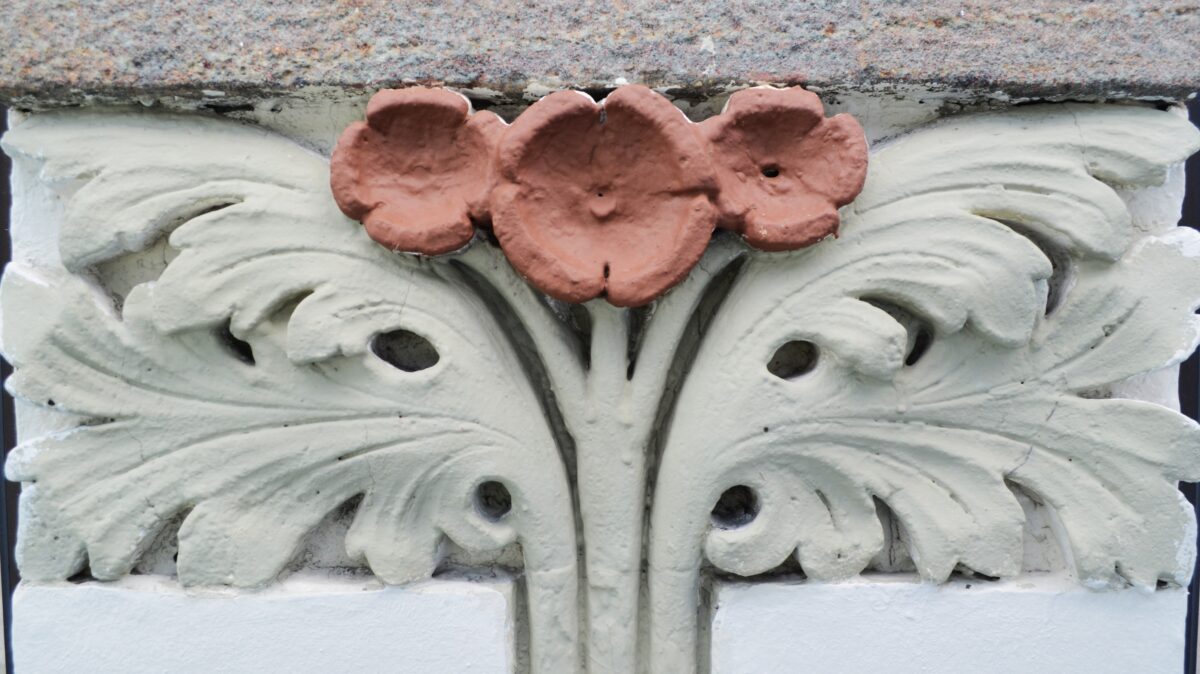 Dekor fra Kongens gate 24, Ålesund. Foto: Peder Alme v/ Norsk Håndverksinstitutt 2026